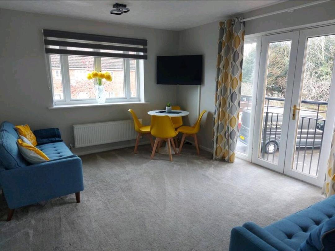 2 Bedroom Apartment Exhall Экстерьер фото